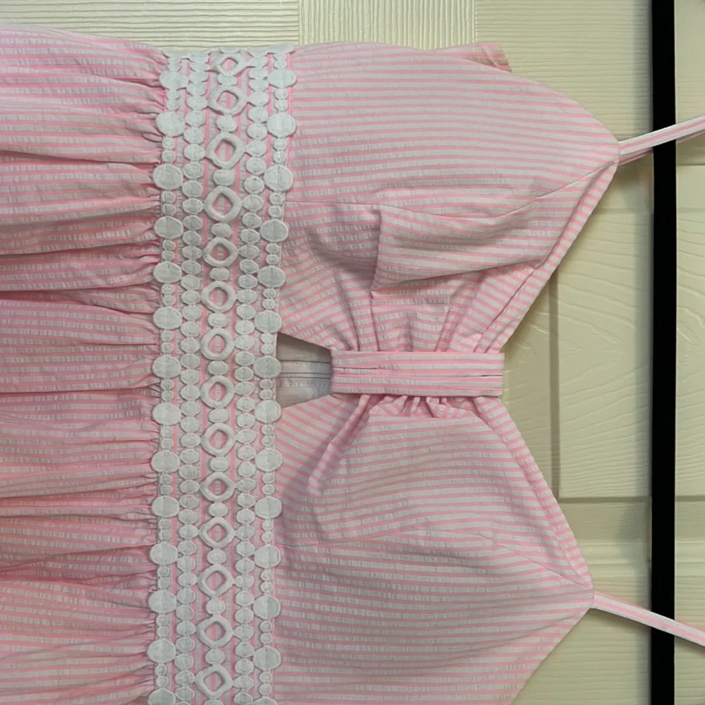 Lilly Pulitzer Women’s Seersucker Size 6 Dress. - Picture 2 of 4